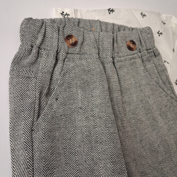 ست لباس مجلسی بادی شلوار دوبنده ساسبندی نوزادی و بچگانه تدی پسرانه سفید طوسی وارداتی سایزبندی از ۲ماه تا ۴سال